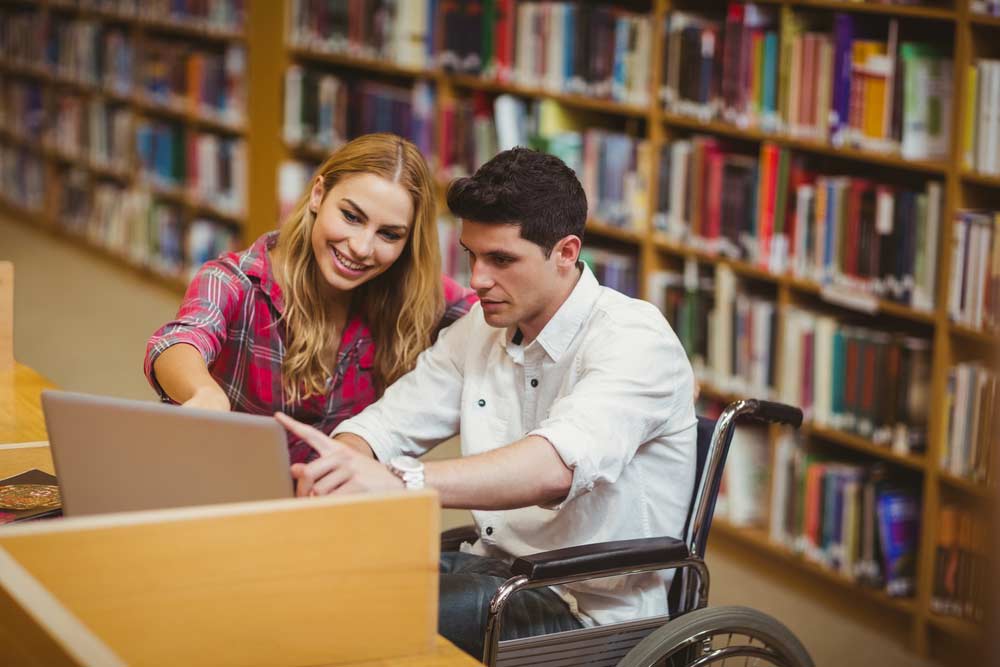 El apoyo que las universidades ofrecen a los estudiantes con enfermedades o discapacidad se pueden ir reajustando a lo largo del curso.